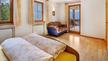 2 bedrooms, free WiFi, bed sheets