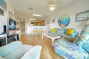 Interior - Salt & Sun by Avantstay Beach Access + Pool (Port Aransas)
