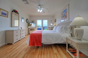 Interior - Salt & Sun by Avantstay Beach Access + Pool (Port Aransas)