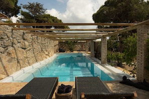 Maison, fumeur | 5 chambres