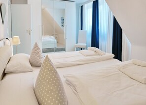 4 chambres, fer et planche à repasser, Wi-Fi, draps fournis