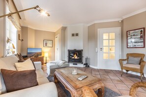TV, fireplace, stereo - Gartensuite - Gartensuite - Exklusive Ferienwohnung Unter Reet für 2 Personen (Sylt-Ost)