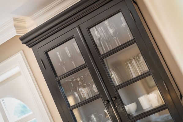 Unclassified image, 1 of 19, button