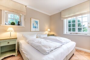 Unclassified image, 5 of 19, button - Gartensuite - Gartensuite - Exklusive Ferienwohnung Unter Reet für 2 Personen (Sylt-Ost)