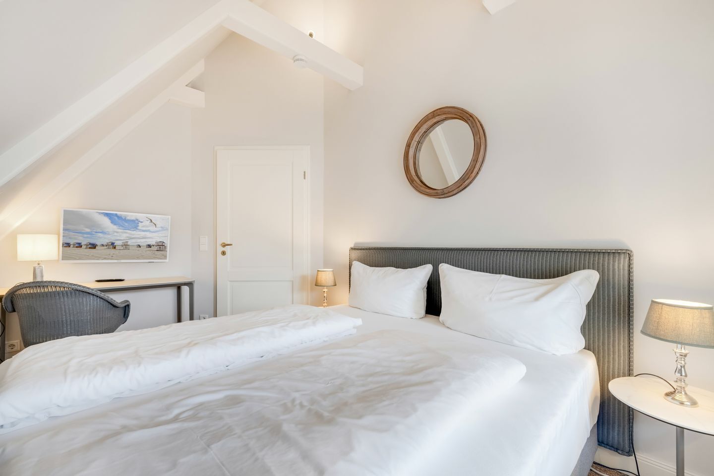 3 bedrooms, desk, iron/ironing board, WiFi