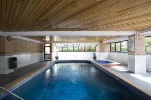 Indendørs pool, 2 udendørs pools