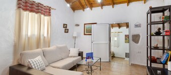 Vacation Home 'Vv Casa Frasquita' with Mountain View, Private Terrace and Wi-Fi