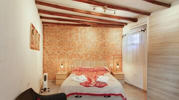 2 habitaciones, tabla de planchar con plancha y wifi gratis