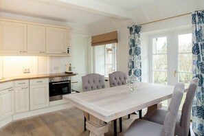 Dining - Käptn's Hüs - Käptn's Hüs - Großzügig Geschnittene Wohnung Über Zwei Ebenen (Sylt-Ost)