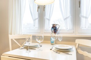 Dining - Uaster Reeg III - Studio - Sehr Gepflegte und Geschmackvoll Eingerichtete Ferienwohnungen in (Sylt / OT Archsum)