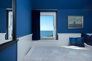 3 chambres, fer et planche à repasser, Wi-Fi, draps fournis