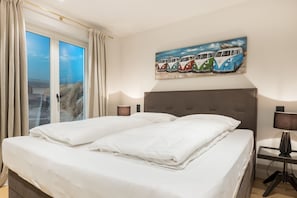 3 habitaciones, escritorio, tabla de planchar con plancha y wifi 