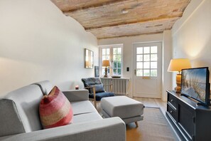 TV, stereo - Kleine Heimat, Haus Stutenhof Whg. 4 - Die Kleine Heimat Befindet Sich im Herzen von Keitum und (Sylt)