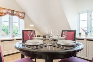 Dining - Strandkrabbe - Großzügig Geschnittene Og-wohnung im Historischen Kern von Keitum (Sylt-Ost)