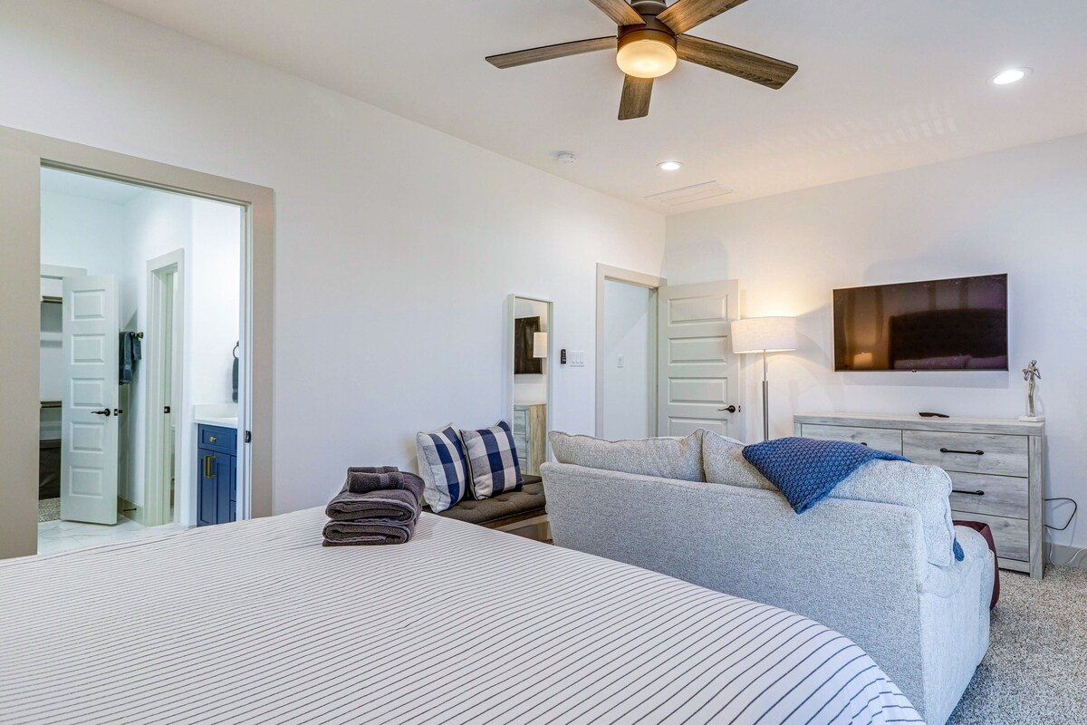 Photo 14 of Modern Houston Retreat w/ Patio, 11 Mi to Dtwn