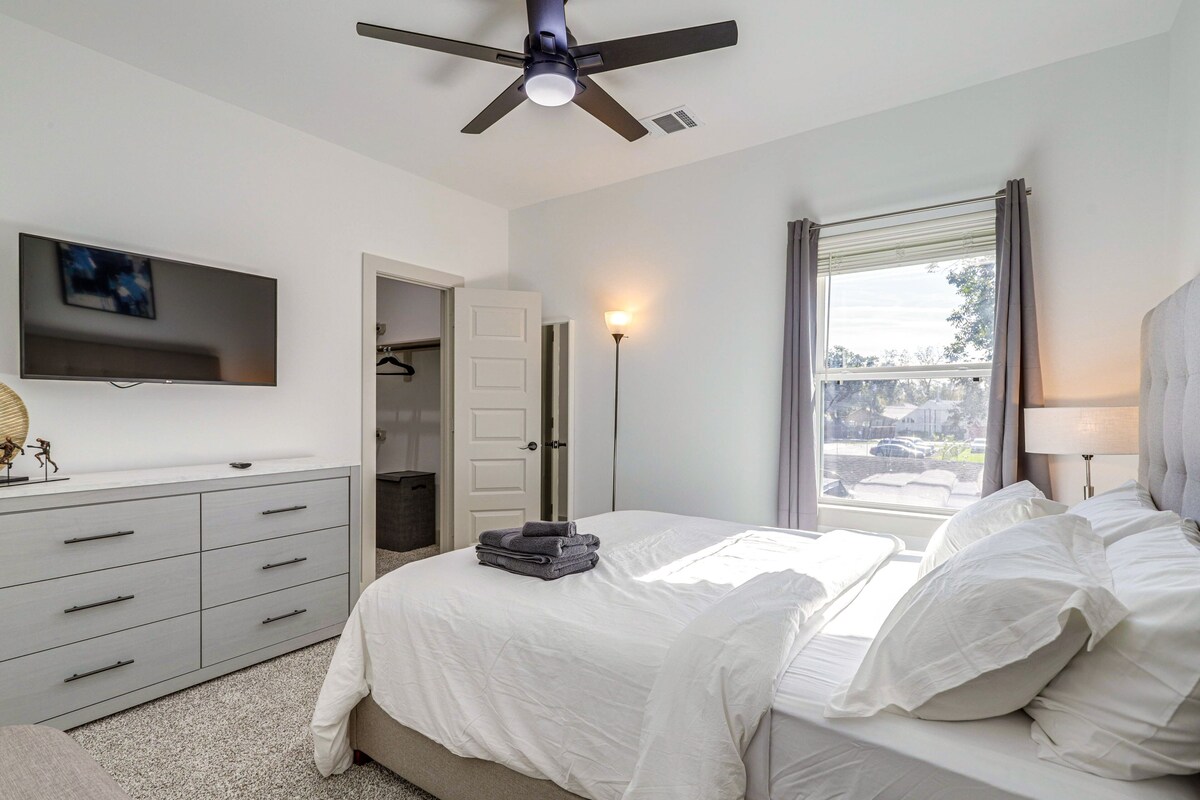 Photo 17 of Modern Houston Retreat w/ Patio, 11 Mi to Dtwn
