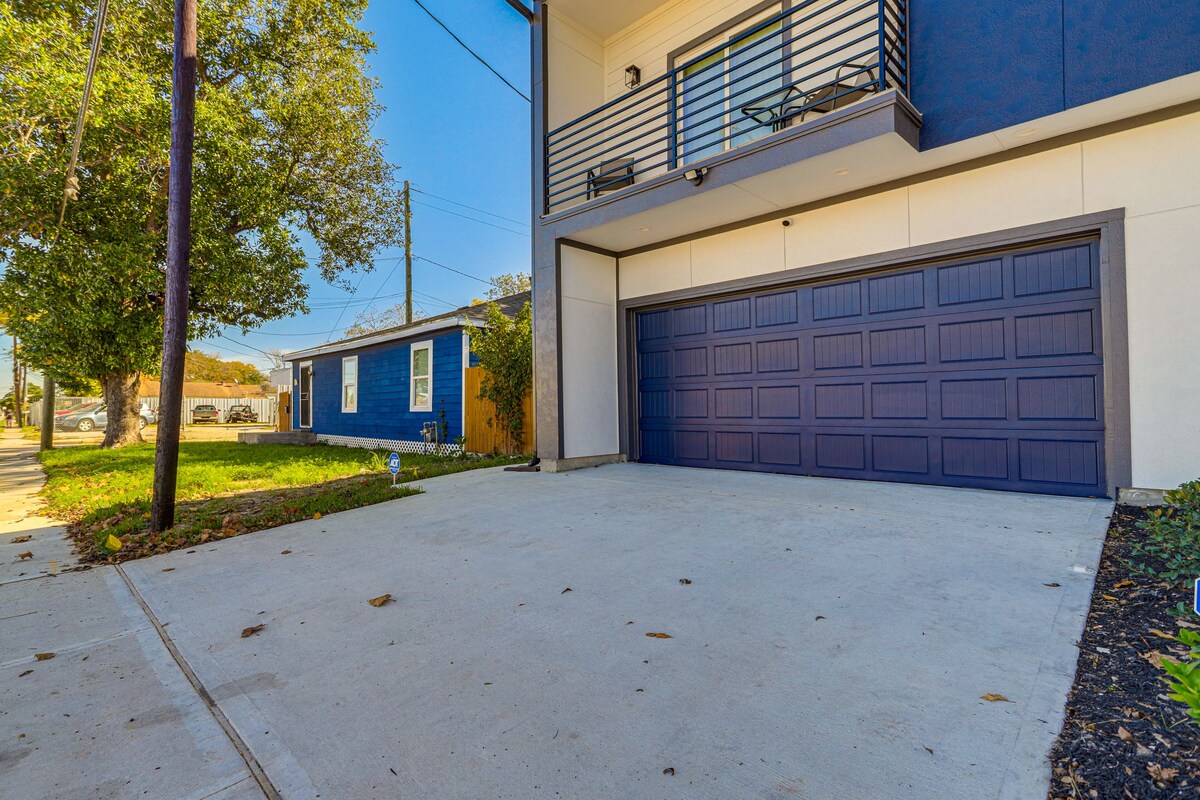Photo 28 of Modern Houston Retreat w/ Patio, 11 Mi to Dtwn