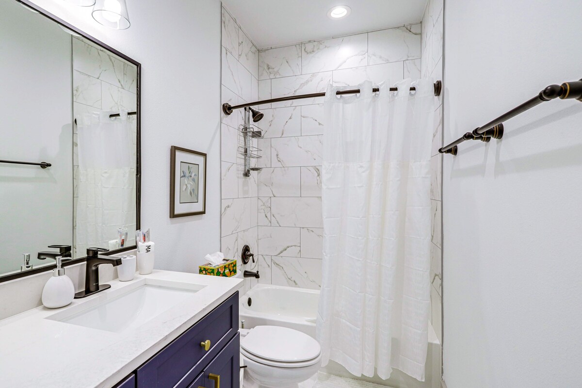Photo 19 of Modern Houston Retreat w/ Patio, 11 Mi to Dtwn