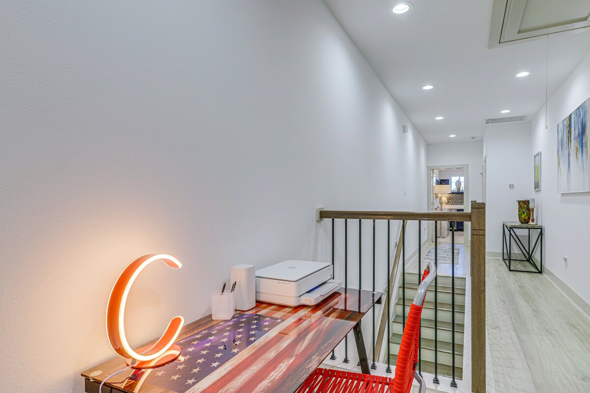 Photo 11 of Modern Houston Retreat w/ Patio, 11 Mi to Dtwn