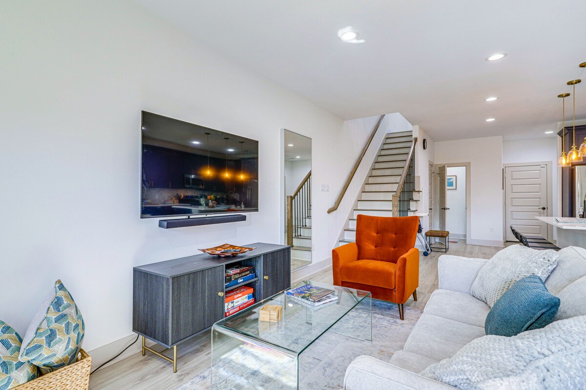 Photo 4 of Modern Houston Retreat w/ Patio, 11 Mi to Dtwn