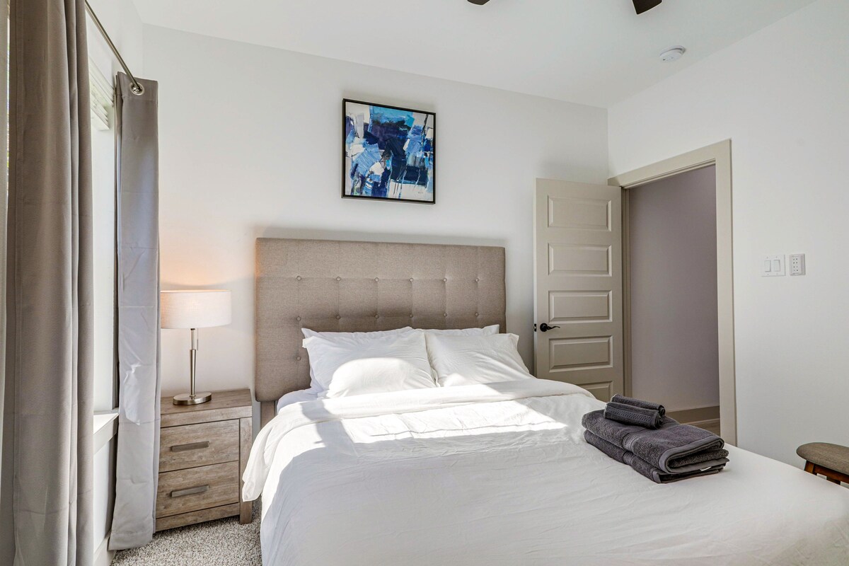 Photo 18 of Modern Houston Retreat w/ Patio, 11 Mi to Dtwn