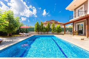 6 عدّة غرف نوم