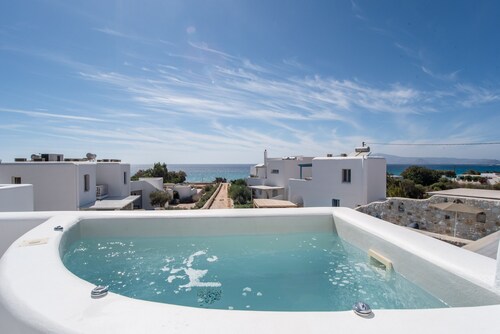 Villa 'Helen Luxury Caelum' with Sea View, Wi-Fi, and Air Conditioning