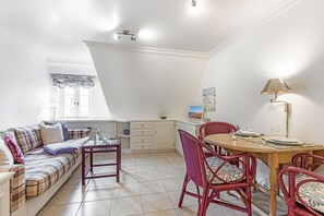 Dining - Westerhörn 46, Haus 2 App. 24 - Westerhörn 46 - Ruhig Gelegen Obergeschosswohnung (Sylt)