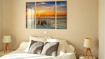 3 bedrooms, free WiFi, bed sheets