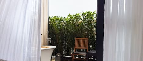 1 chambre, fer et planche à repasser, Wi-Fi gratuit, draps fournis