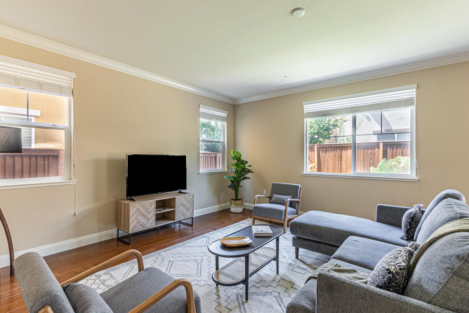 Roomy Dublin 5BR w/ Backyard, Groceries, Park & Playground, by Blueground