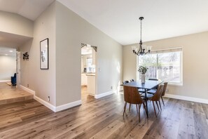 Dining - Exceptional San Ramon 4BR w/ Patio & A/C, nr Park & Dining, by Blueground (East Bay)