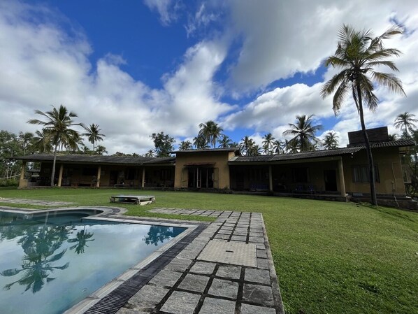 Pool - outdoor swimming pool with a picturesque garden for you to explore (Kurunegala)