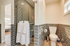 Hårføner og håndklær