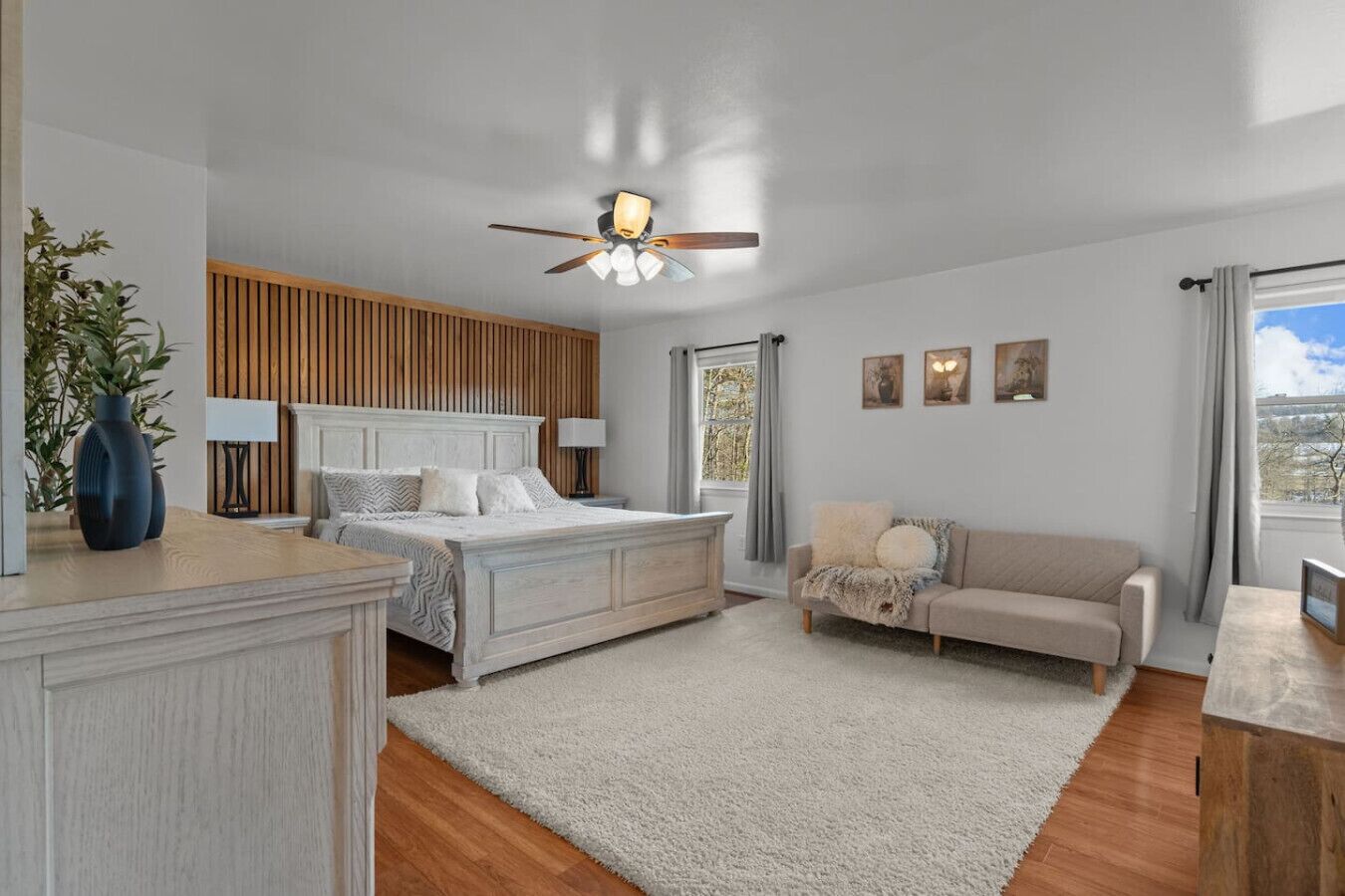 3 bedrooms, iron/ironing board, free WiFi, bed sheets