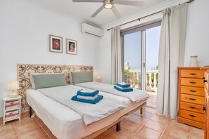 2 bedrooms, iron/ironing board, free WiFi, bed sheets - Villa "Estrella" with Sea Views, in the Countryside with Private Pool and For Families (Almuñécar)