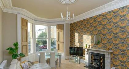 Gorgeous Apartment Seconds from Seafront, Clevedon