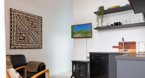 TV