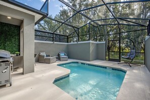 Pool - Luxury Chic, Modern Home, Prime Location (Kissimmee)