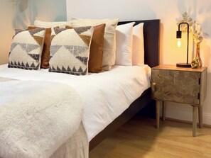 1 chambre, fer et planche à repasser, accès Internet, draps fournis