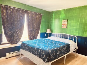 A room with a bed, a window with curtains, a lamp, and a motivational poster on the wall. - RVH'S/Rm A
Good location, 45minutes fromYVR Airport (Surrey)