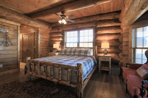 3 soverom, strykejern/-brett, wi-fi og sengetøy