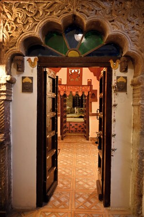 Basic Room | Memory foam beds, individually furnished, desk, laptop workspace - Castle View (Jodhpur)