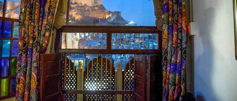 Habitación doble superior | Colchones viscoelásticos, mobiliario individual, escritorio