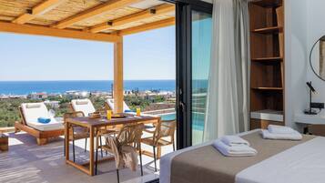 Deluxe Two-Storey Suite, Private Heated* Pool, Sea View | Premium bedding, pillowtop beds, minibar, in-room safe
