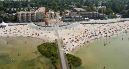 Bungalow Ă Makkum prĂšs de la Plage