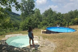 Pool - Luca's Farmhouse Apartment Source (Pescina)