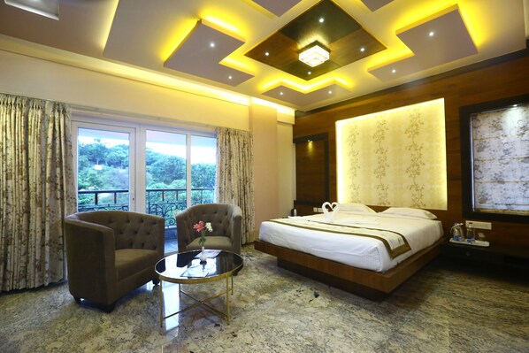 Superior Double Room | Rollaway beds, free WiFi, bed sheets