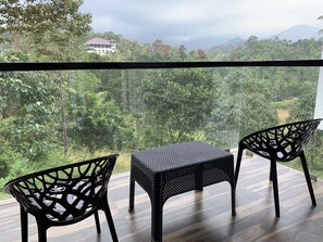 Outdoor dining - BEST BOTIQUE RESORT IN MUNNAR (Munnar)
