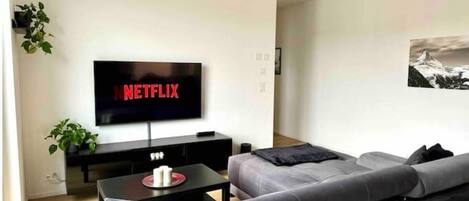 Smart-tv och en stereo